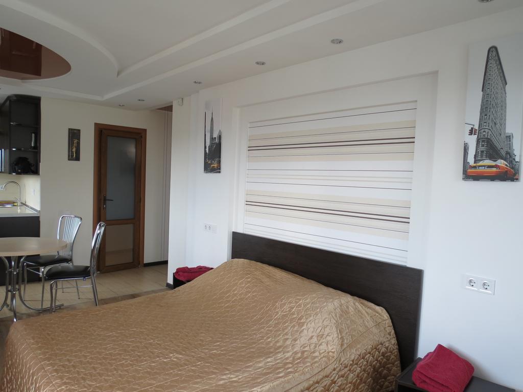 Aparmtnet City Center Vinnytsia Ngoại thất bức ảnh